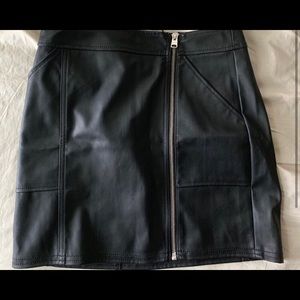 Express black faux leather zip skirt size 2